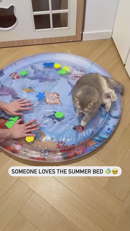 Leak-Proof Pet Water Play Mat for Cats and Dogs | Interactive Summer Cooling Pad with Floating Fish Toys | Non-Slip, Foldable – 100 x 100 cm